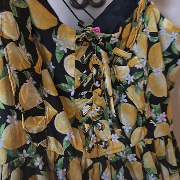 NWT Betsy Johnson lemon dress - Picture 2 of 3